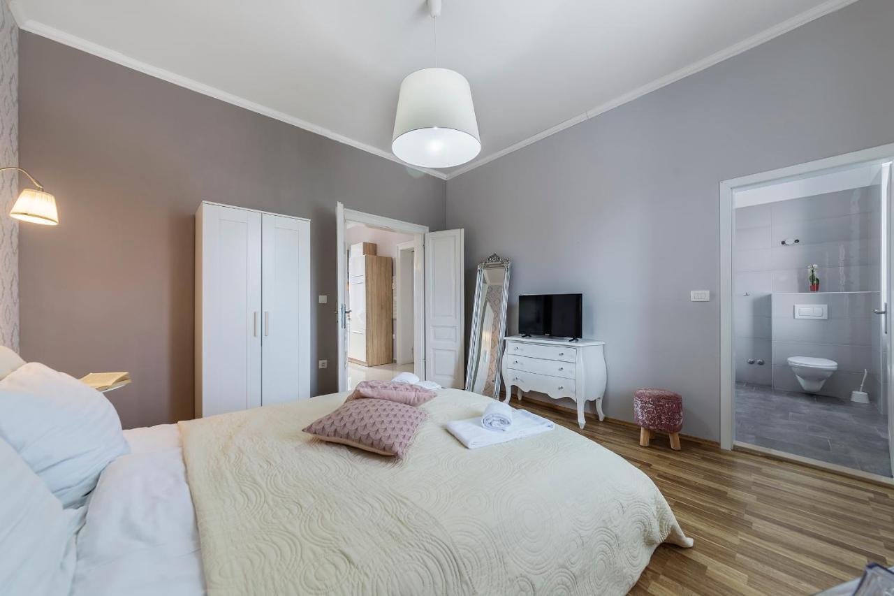 Captain Emo City Apartments PUY 외부 사진