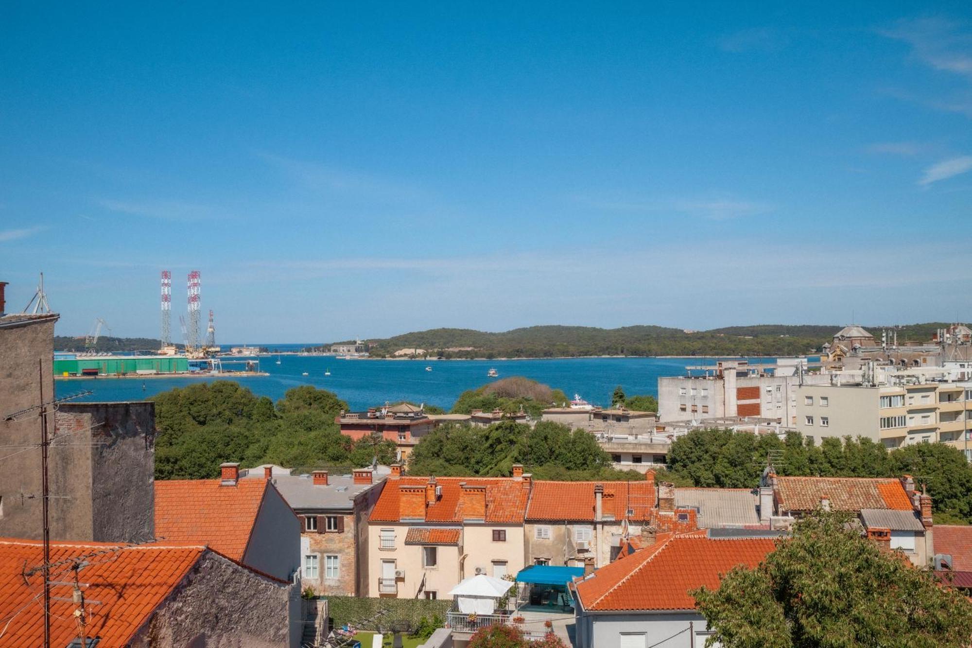 Captain Emo City Apartments PUY 외부 사진