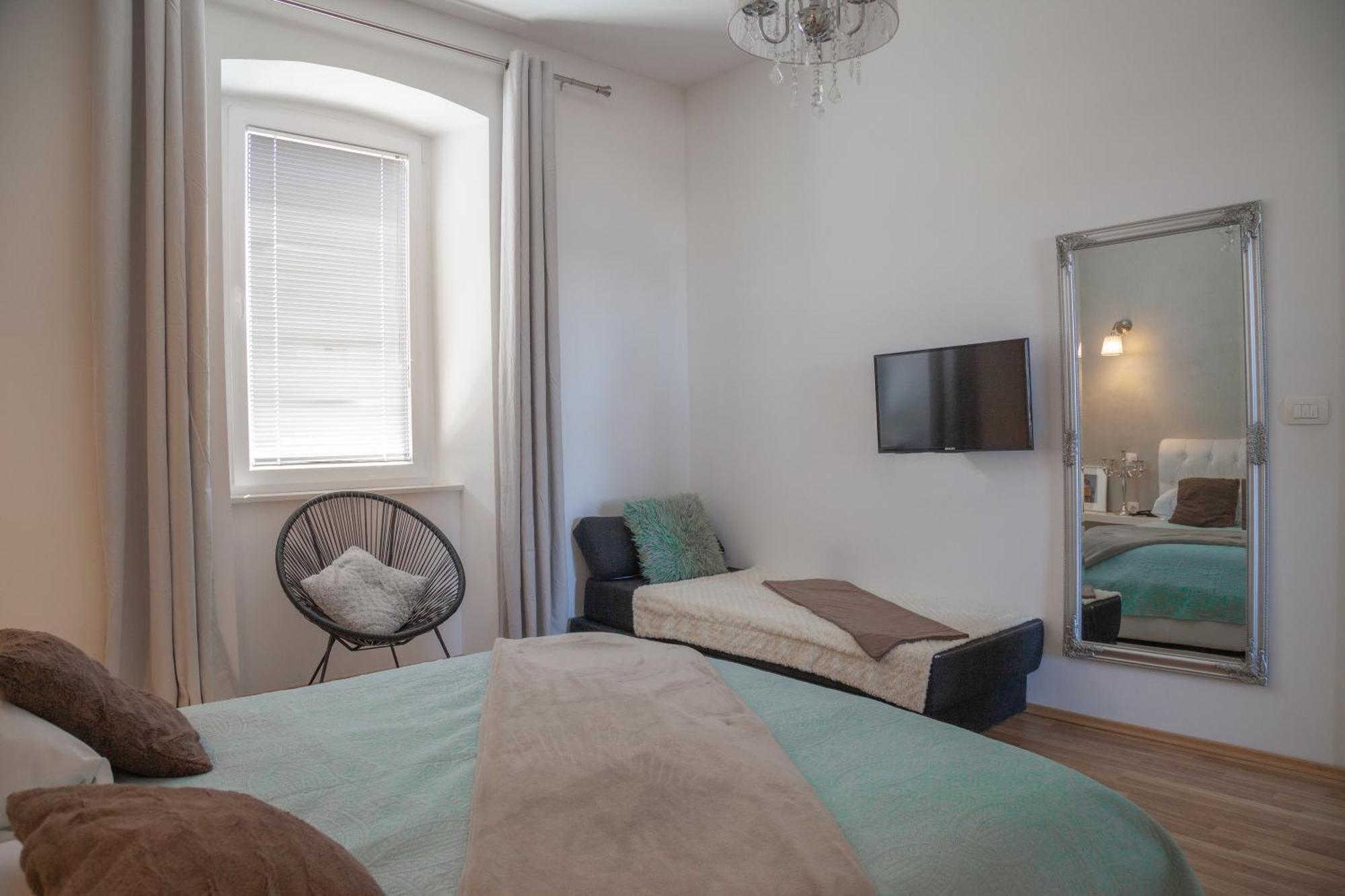 Captain Emo City Apartments PUY 외부 사진